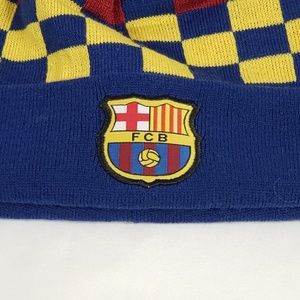 FC Barcelona Accessories - FC Barcelona Men's Pom Beanie FC Barcelona Accessories - FC Barcelona Men's Pom Beanie